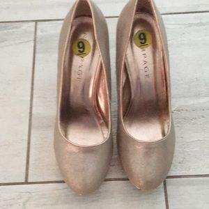 Rampage Gold Pumps